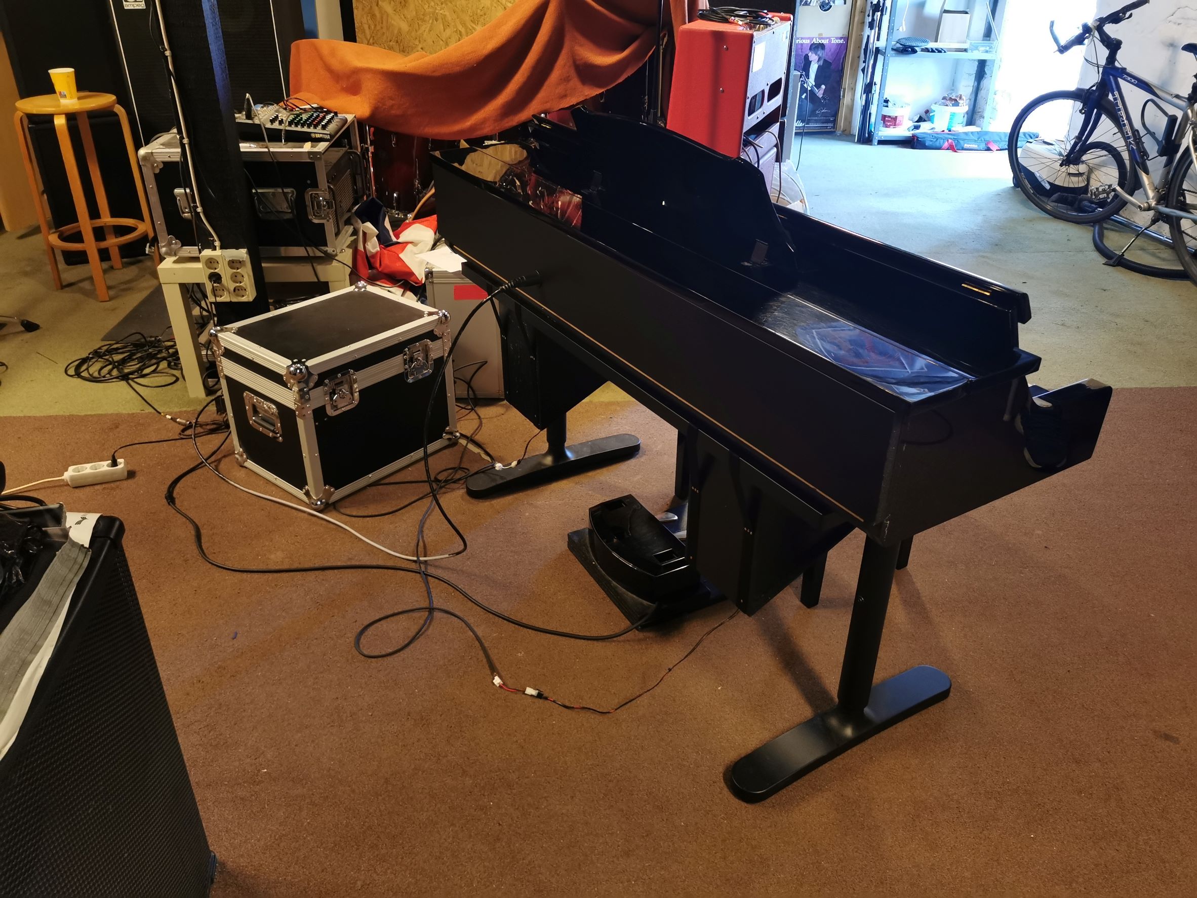 Yamaha GT2 med pianist
